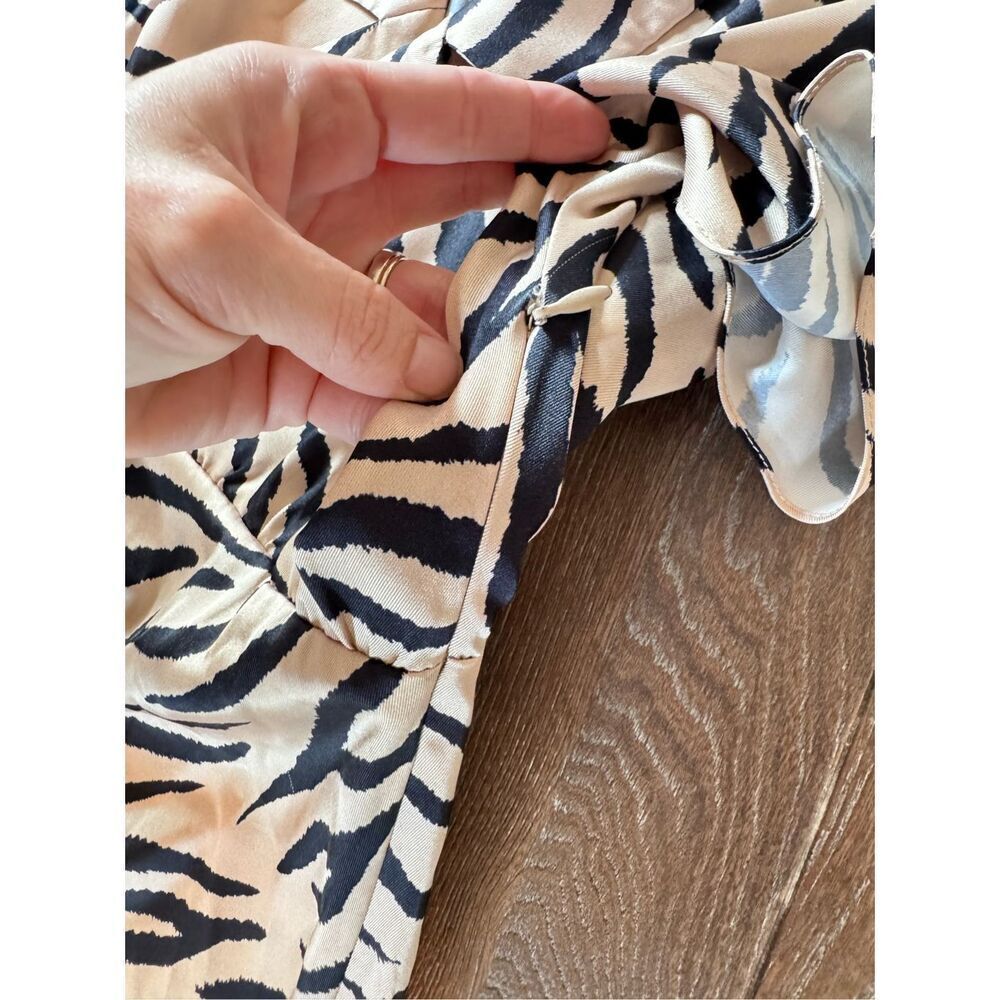 Sally LaPointe Zebra Print Cream Black Drop Collar Satin Dress Women's Size 4‎ - Picture 7 of 11